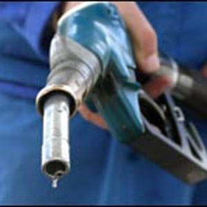 امريکا در تحريم بنزين ايران فعلا شکست خورده است